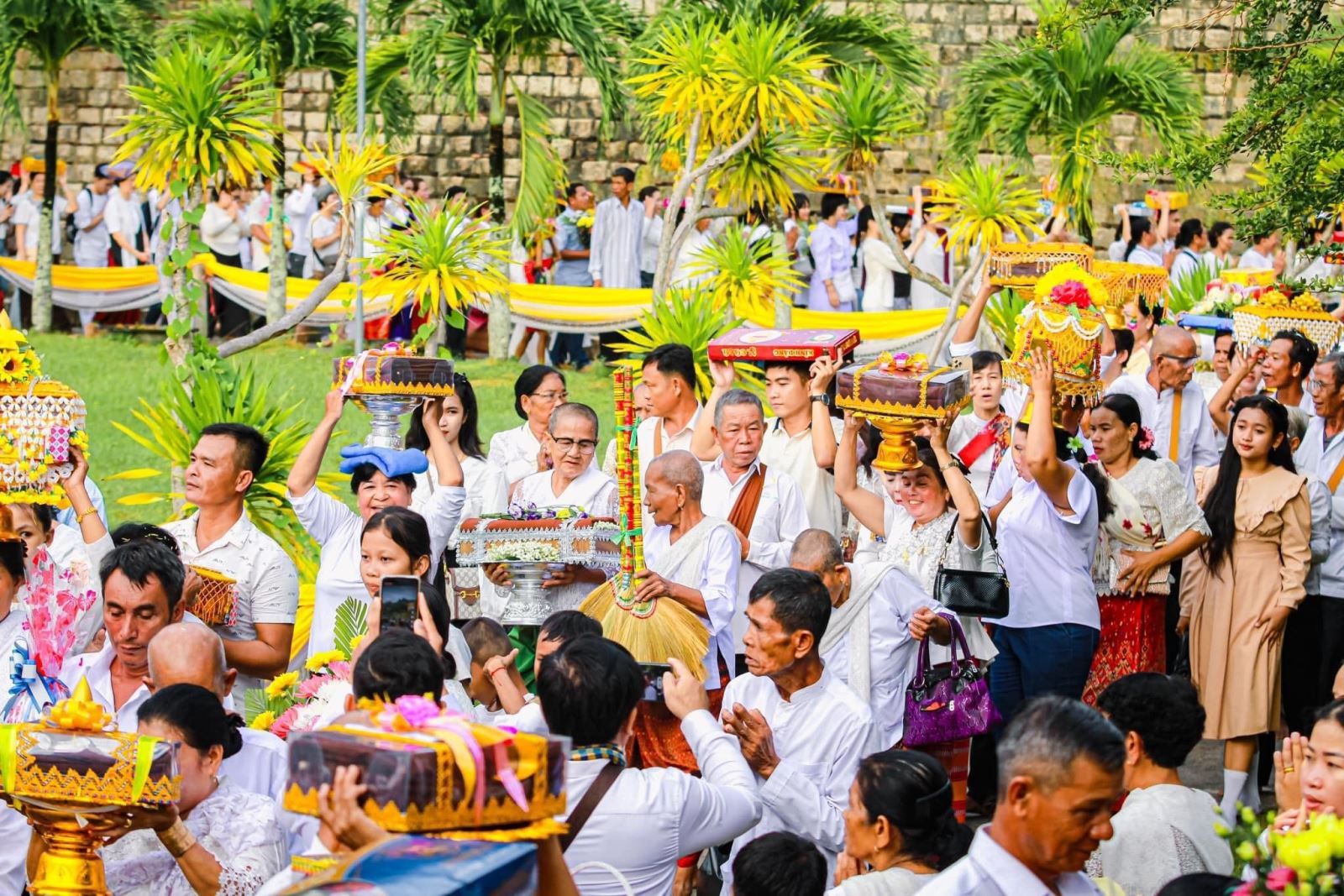 Lễ Dâng Y Katina